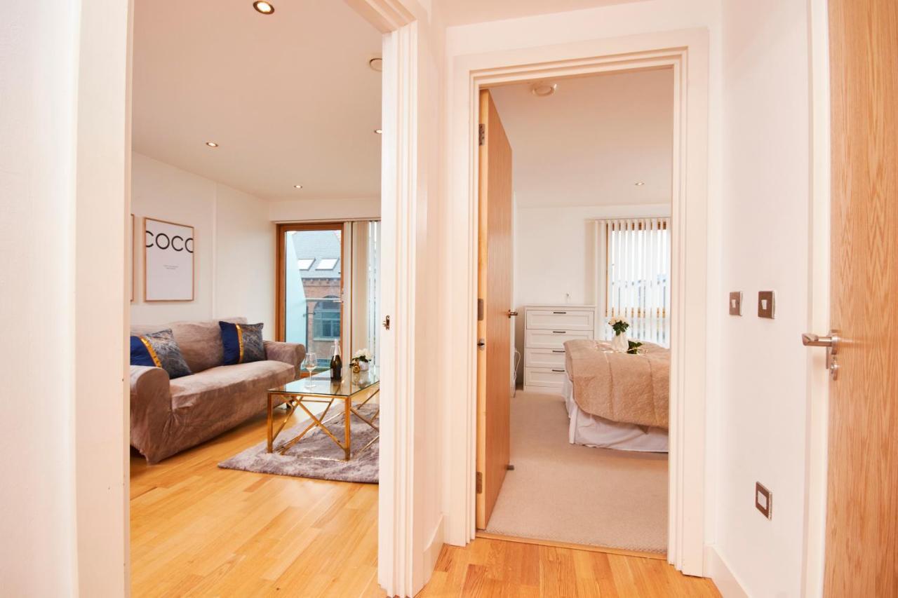 Deluxe City Centre Apt Balcony View& Free Parking! Apartment ลีดส์ ภายนอก รูปภาพ